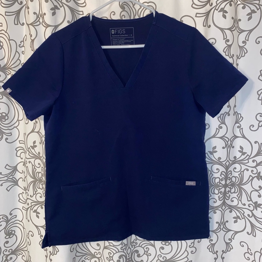 Figs Navy Casma three pocket scrub top